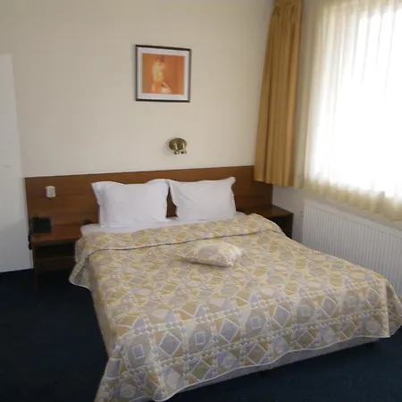 Deskoni's Place בית הארחה 2*