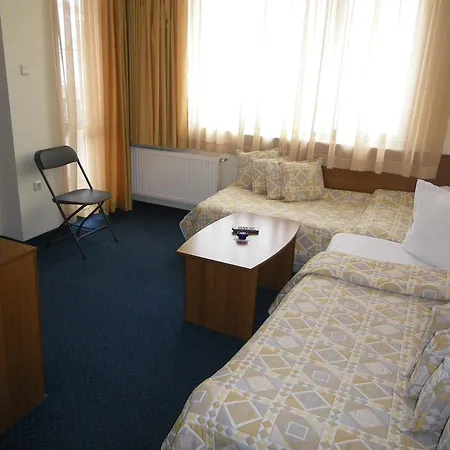 Deskoni's Place בית הארחה