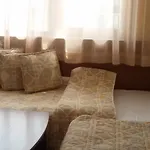 招待所 Deskoni's Place